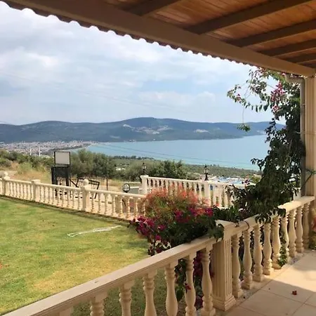 בית נופש Bahceli Mustakil Yazlik *